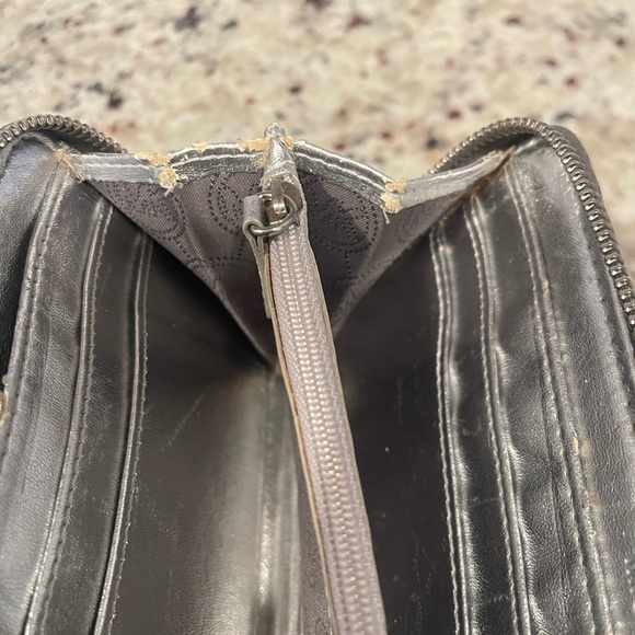 Michael Kors Grey Snakeskin Embossed Wallet - Picture 5 of 6